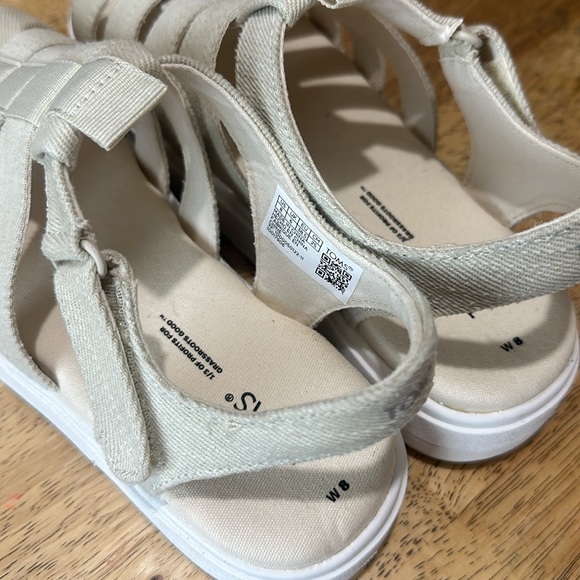 Tom’s Fisherman Sandals NWOT - Picture 3 of 5